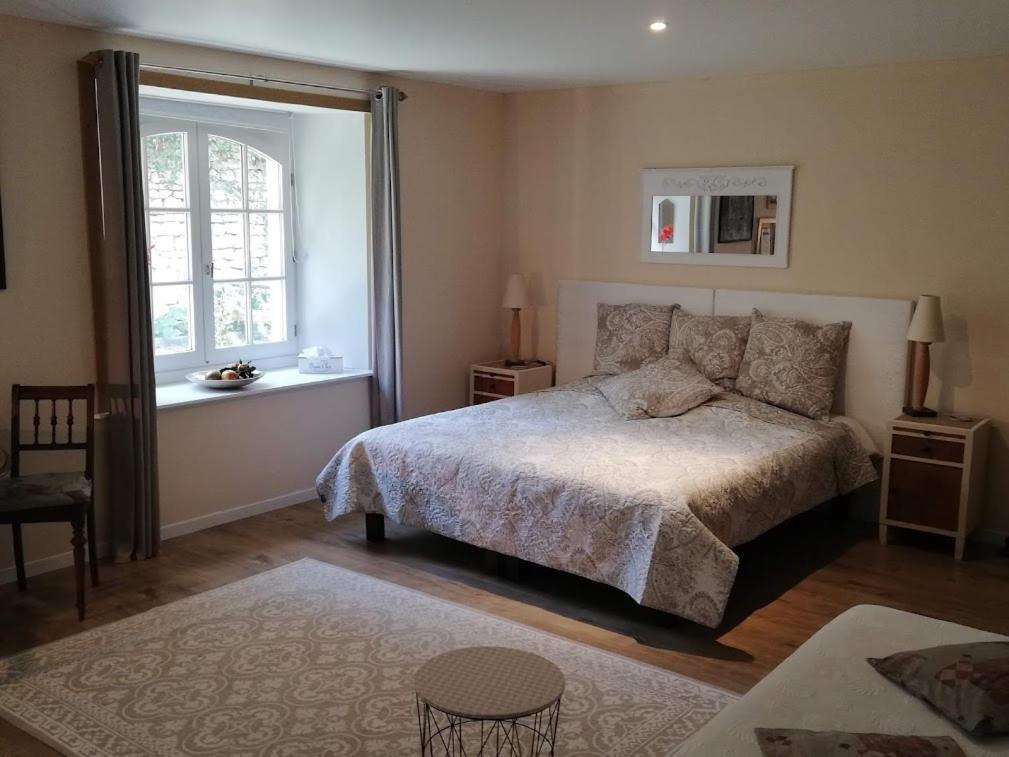 Bed and Breakfast Le Domaine Des Platanes Bourg-Charente Екстер'єр фото
